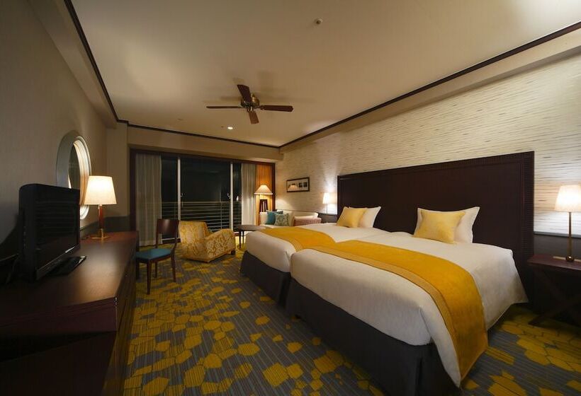 Номер Deluxe, Biwako