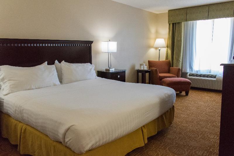 Стандартный Номер Кровать Кинг, Holiday Inn Express Hotel & Suites Kinston, An Ihg