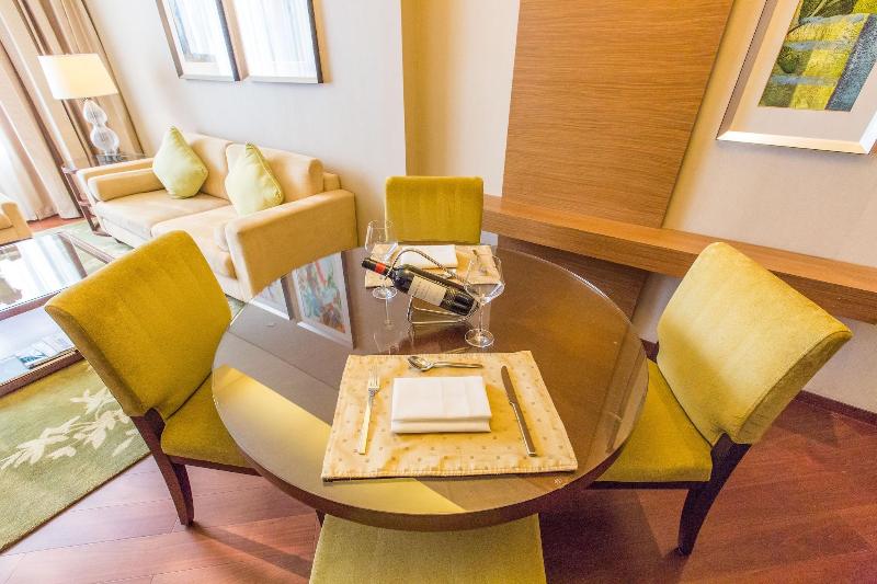 1 Bedroom Apartment Lake View, Marriott Executive Apartment Tianjin Lakeview
