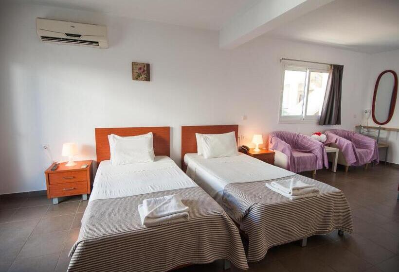 استودیو استاندارد با بالکن, Elounda Sunrise Apartments