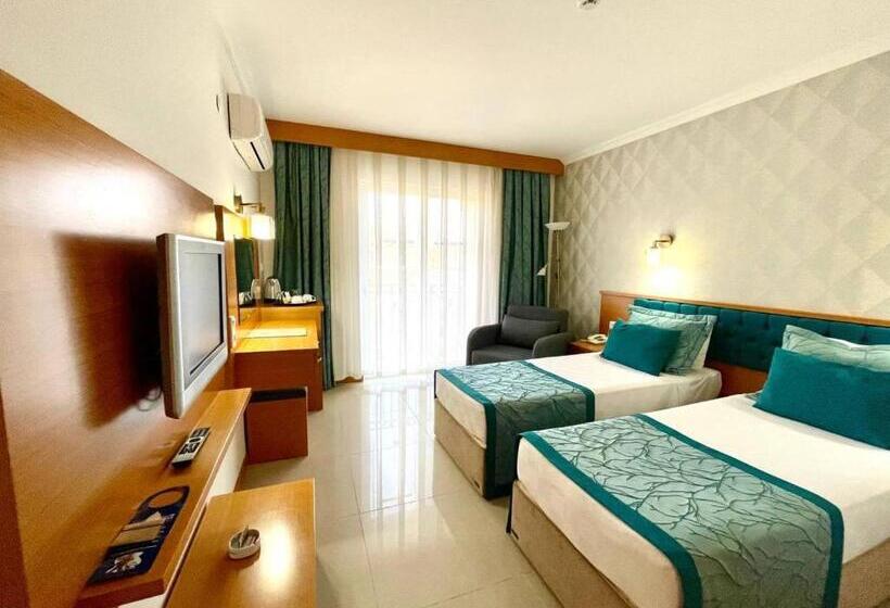 اتاق استاندارد, Green Forest Holiday Village