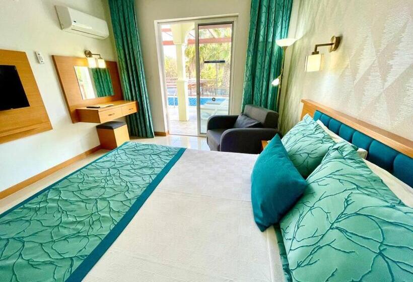 اتاق استاندارد, Green Forest Holiday Village