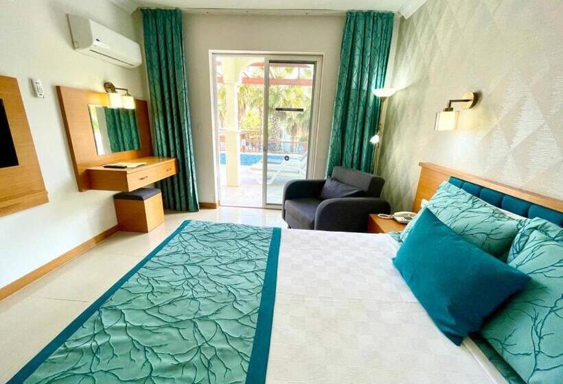 اتاق استاندارد, Green Forest Holiday Village