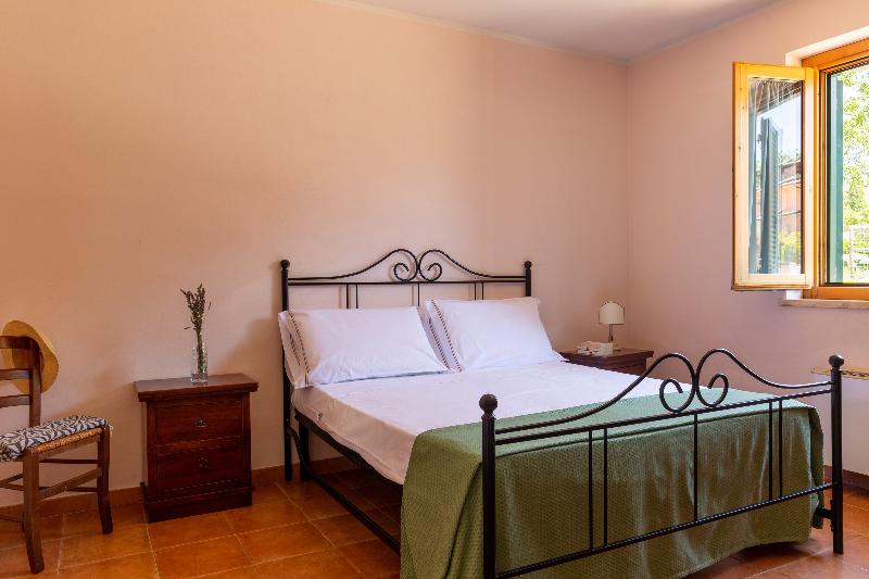 اتاق استاندارد, Green Forest Holiday Village