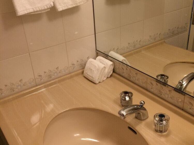 اتاق استاندارد, Rihga Royal Hotel Niihama