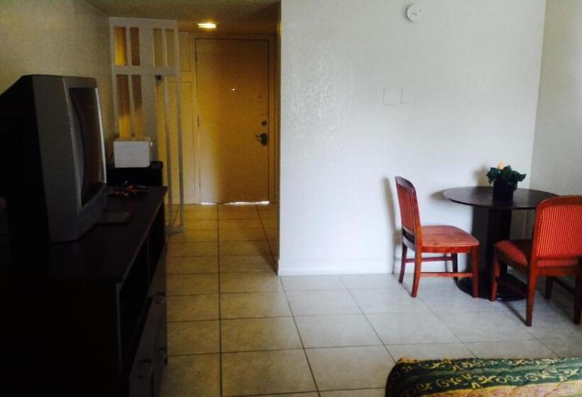 Номер Deluxe, Sunset Inn  Fort Pierce, Fl