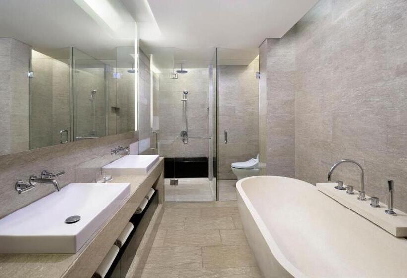سوئیت با تخت بزرگ, Courtyard By Marriott Bali Nusa Dua Resort
