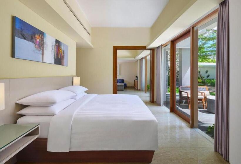 سوئیت با تخت بزرگ, Courtyard By Marriott Bali Nusa Dua Resort