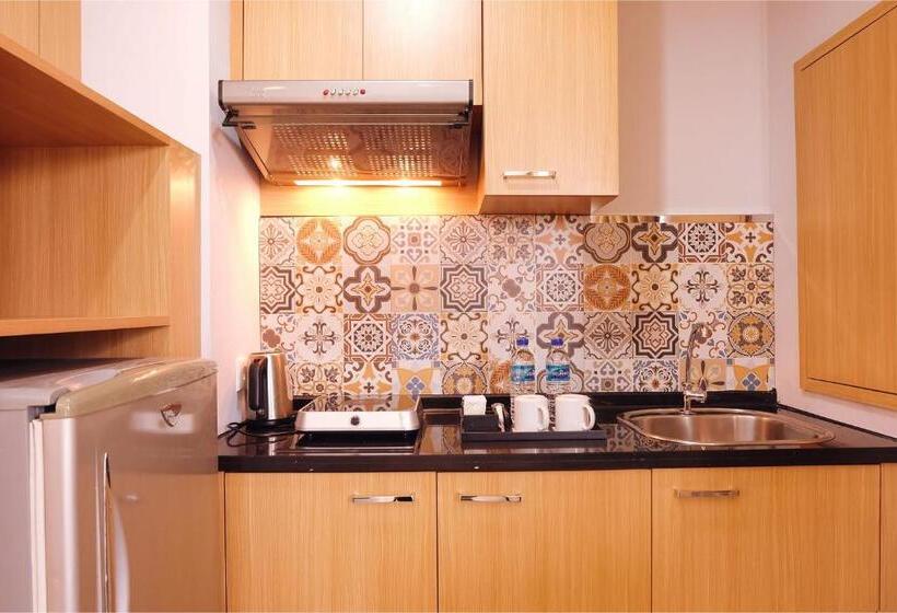 اتاق اجرایی, Golden Tulip Balikpapan Hotel & Suites