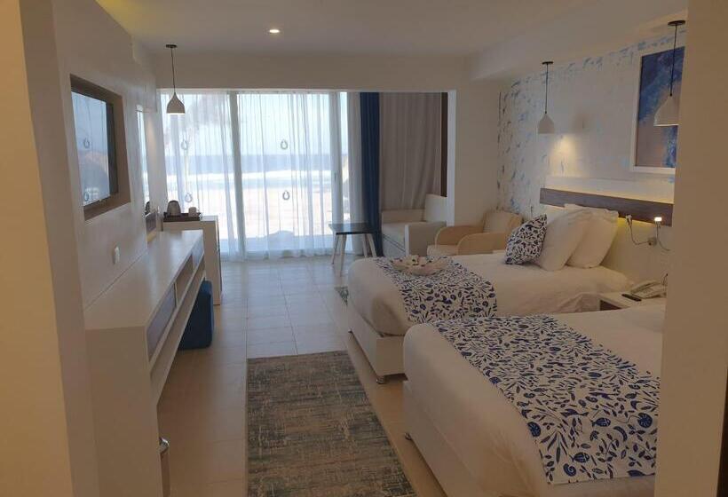 اتاق استاندارد با چشم‌انداز دریا, Coral Sun Beach