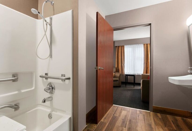 سوئیت برای معلولان, Hawthorn Suites By Wyndham Lancaster