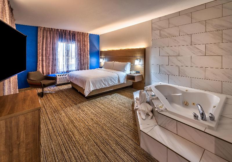 سوئیت با تخت بزرگ, Holiday Inn Express Reno Airport, An Ihg
