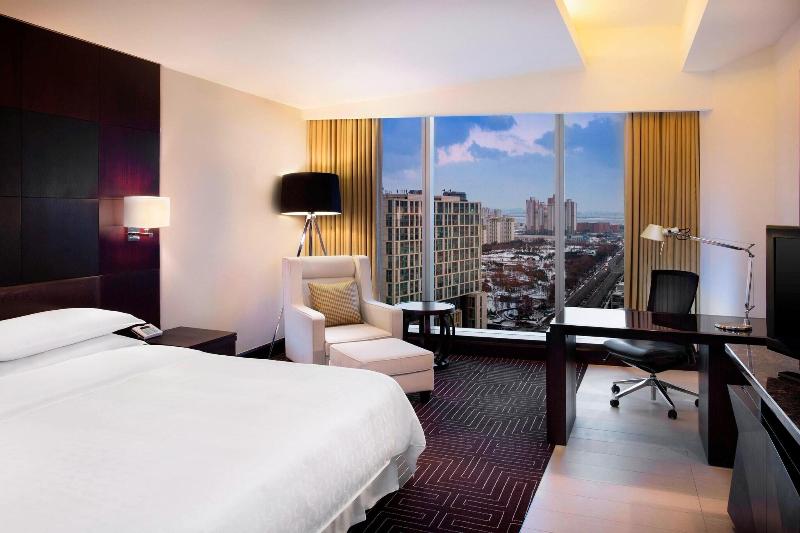 اتاق استاندارد با تخت بزرگ, Sheraton Grand Incheon