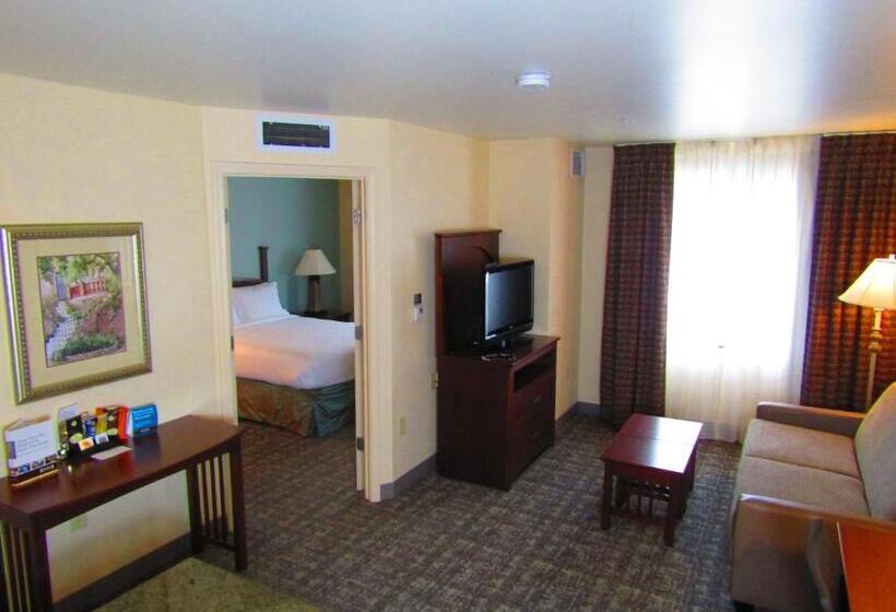 Люкс Вид на Реку, Staybridge Suites Rochester University, An Ihg