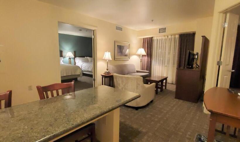 Люкс Адаптированный для Инвалидов, Staybridge Suites Rochester University, An Ihg