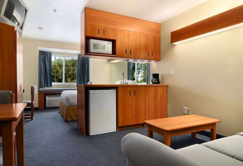 디럭스 스튜디오, Microtel Inn & Suites Huntsville