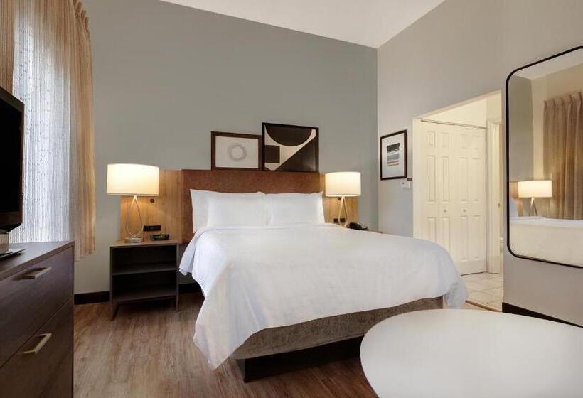 キングサイズベッドのスイートルーム, Staybridge Suites Tallahassee I 10 East, An Ihg