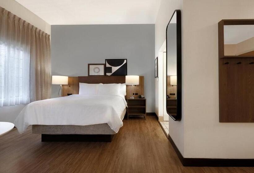 スタンダードスタジオ, Staybridge Suites Tallahassee I 10 East, An Ihg