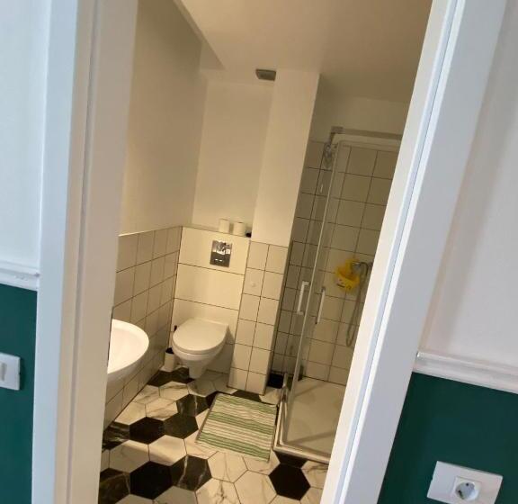 اتاق استاندارد, Ave Hotel Victoriei
