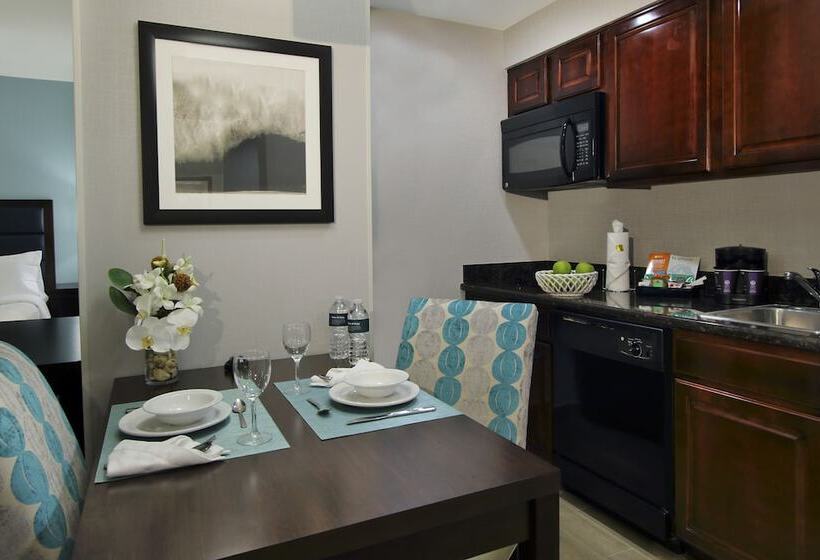 适合残疾人士使用的套间, Homewood Suites By Hilton Miami Airport West