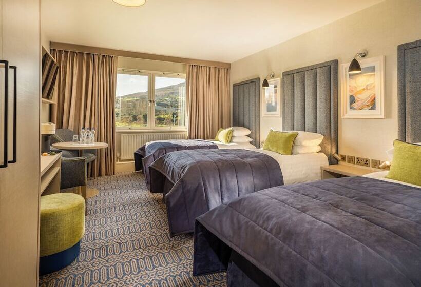 اتاق اجرایی سه نفره, Four Seasons Hotel, Carlingford