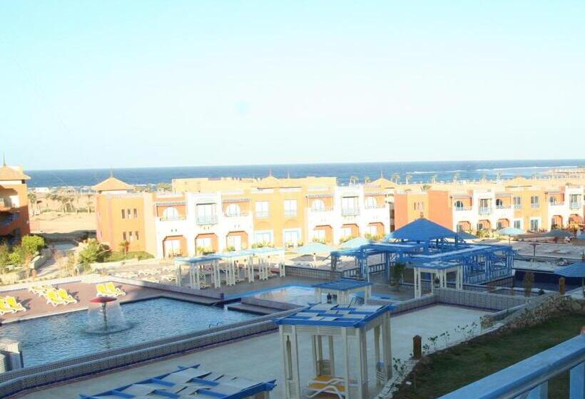 اتاق سوپریور با چشم‌انداز دریا, Faraana Height Aqua Park Resort
