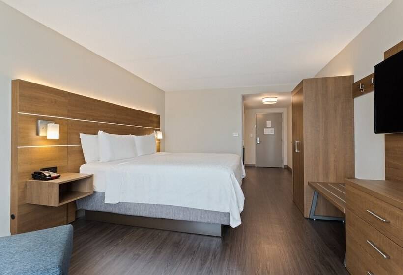 סוויטה מותאמת לאדם עם מוגבלויות, Holiday Inn Express Hotel & Suites Largo Clearwater, An Ihg