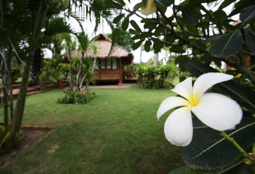 بانگلوی استاندارد 2 خوابه, Suan Ban Krut Beach Resort