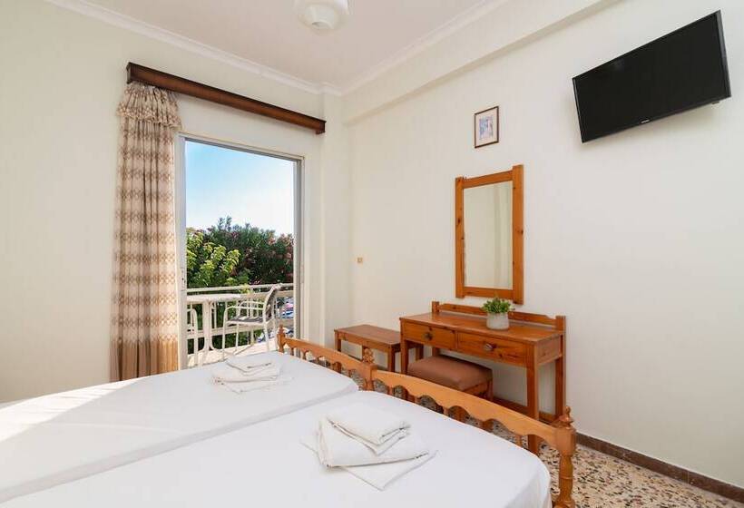 Triple Room Sea View, Asteria