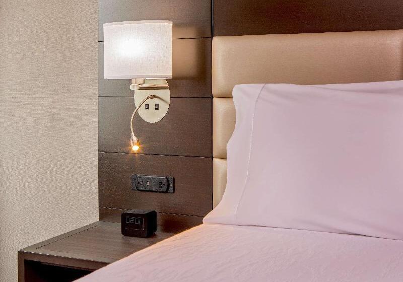 Люкс Адаптированный для Инвалидов, Holiday Inn Express Hotel & Suites Crawfordsville By Ihg