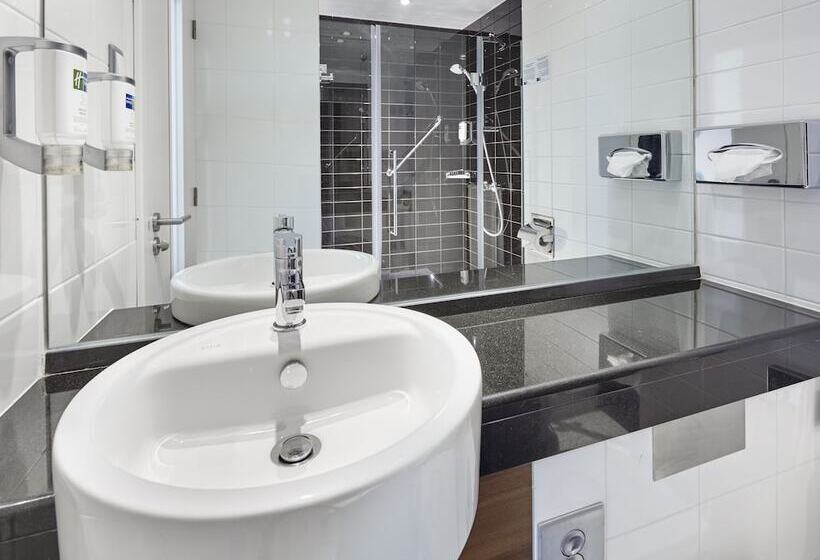 Номер Стандарт, Holiday Inn Express Lisbon Alfragide, An Ihg