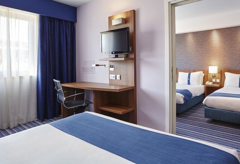 Номер Стандарт, Holiday Inn Express Lisbon Alfragide, An Ihg