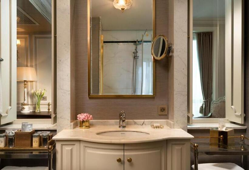 景色の見えるデラックスルーム, Rixos Pera Istanbul
