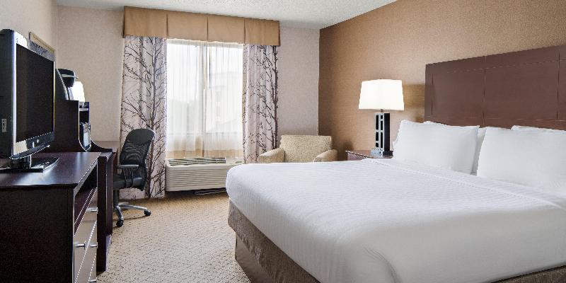 Номер Стандарт Кровать Кинг Адаптированный для Инвалидов, Holiday Inn Express Grove City   Premium Outlet Mall, An Ihg
