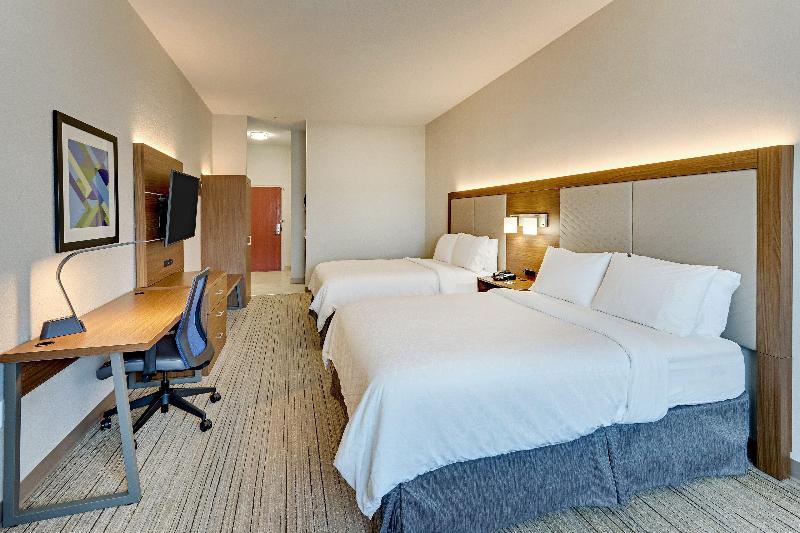 Номер Стандарт Адаптированный для Инвалидов, Holiday Inn Express Hotel And Suites Weatherford, An Ihg