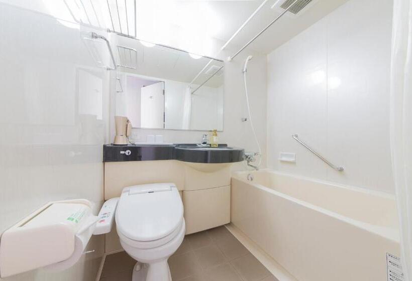 Номер Deluxe, Tokyu Stay Gotanda