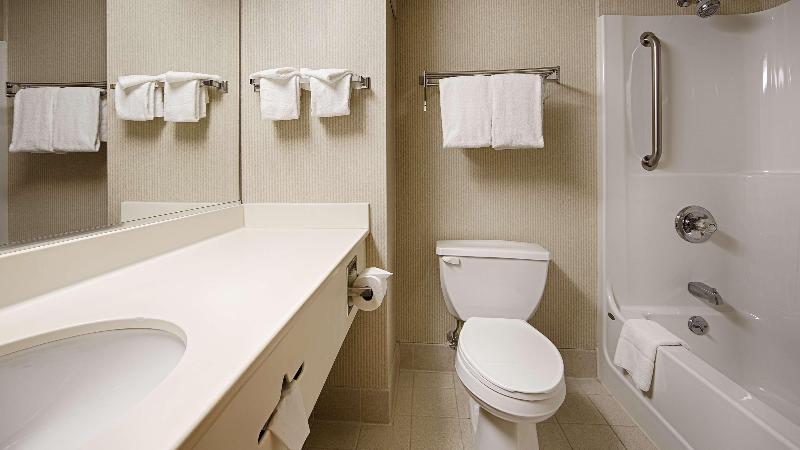 Люкс Адаптированный для Инвалидов, Best Western Inn At Blakeslee Pocono