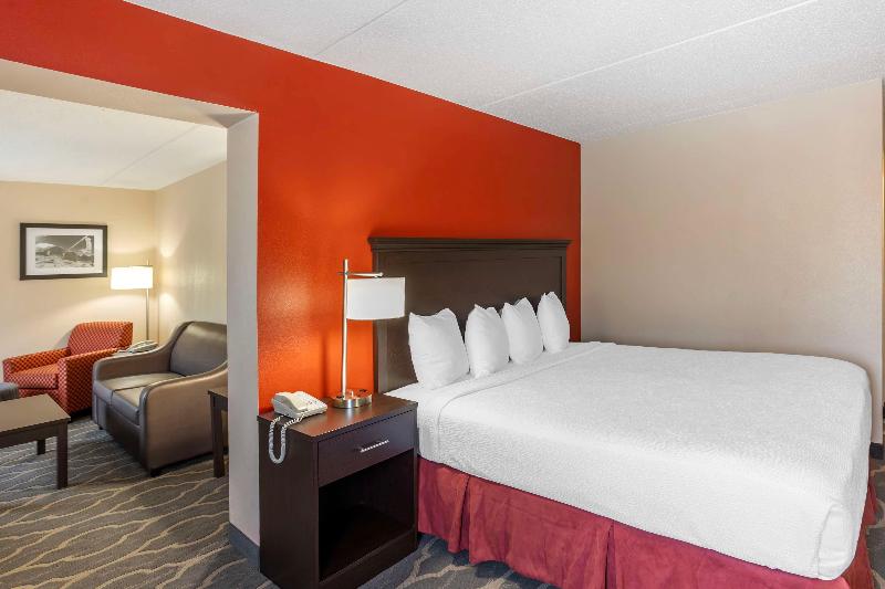 Люкс Кровать Кинг, Best Western Inn At Blakeslee Pocono