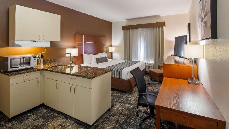스위트 킹사이즈 침대, Best Western Plus Wakeeney Inn & Suites