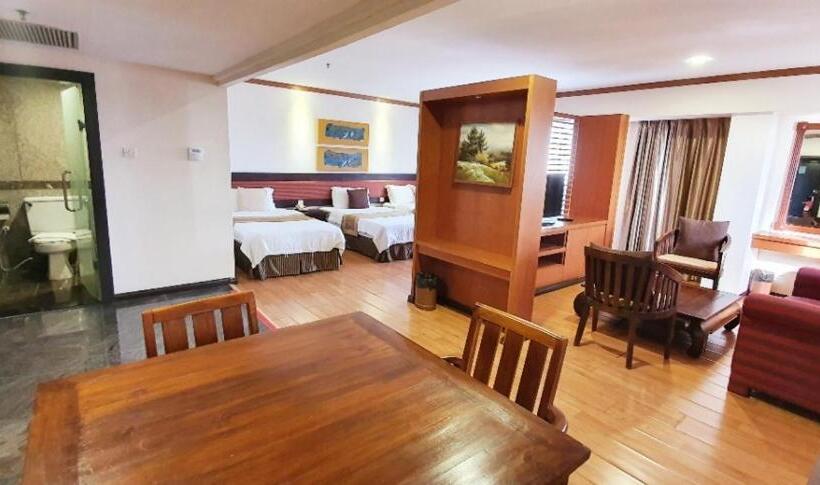 Номер Deluxe, Kemena Hotel Bintulu