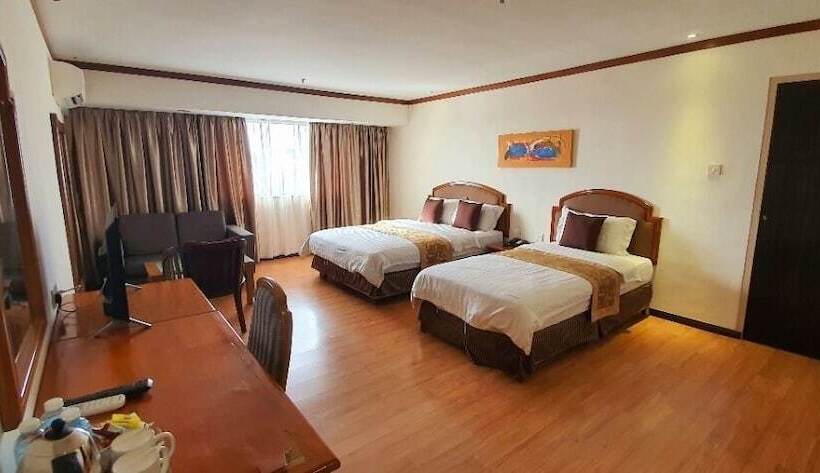Трехместный Номер Deluxe, Kemena Hotel Bintulu