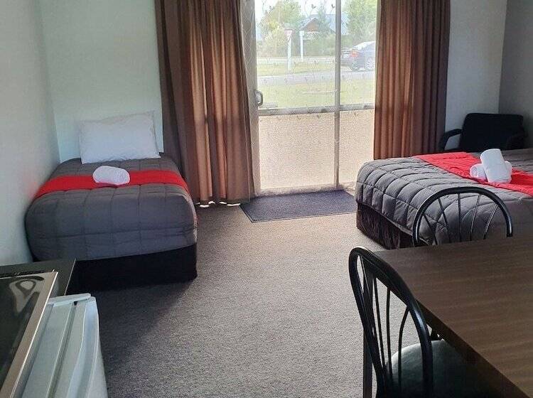 Студия Стандарт, Ohakune Court Motel