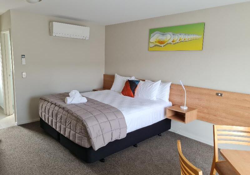 Номер Стандарт, Days Inn By Wyndham Dawson Creek