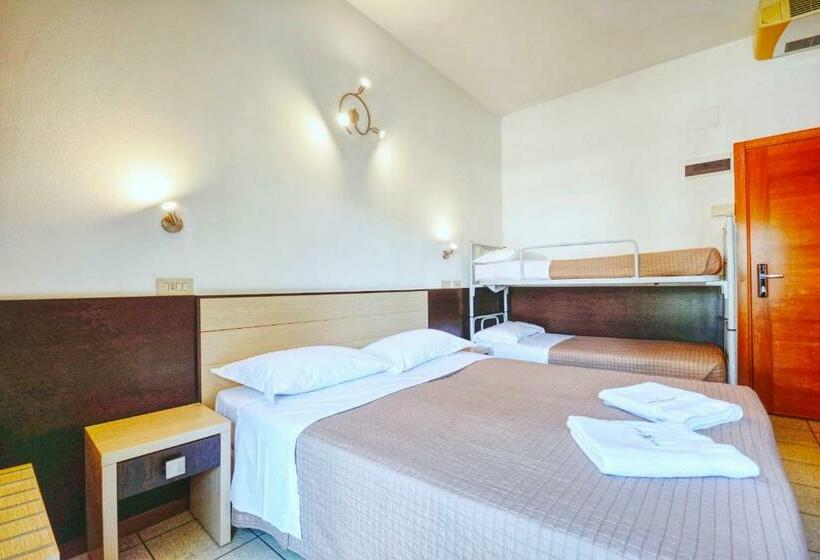 Номер Стандарт Трехместный, Europa Milano Marittima
