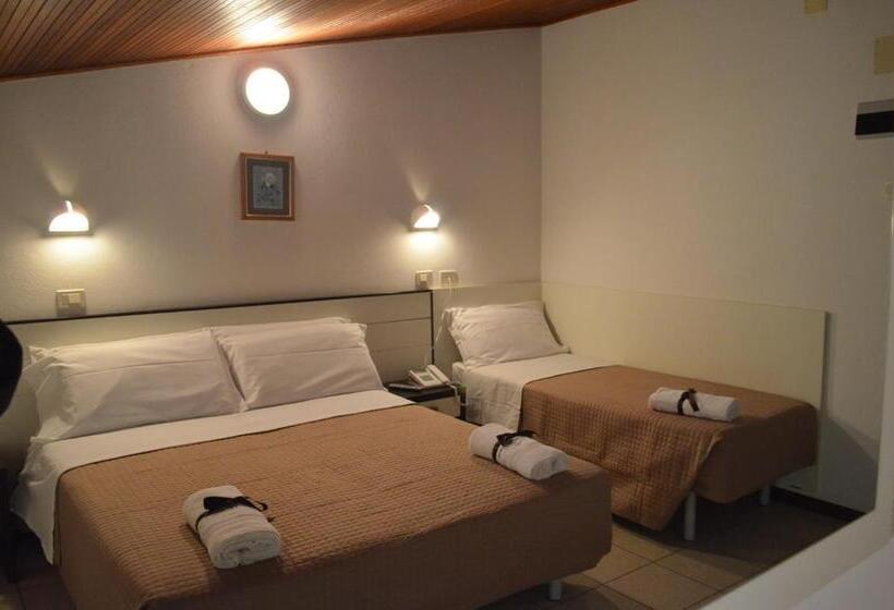 Номер Стандарт Трехместный, Europa Milano Marittima
