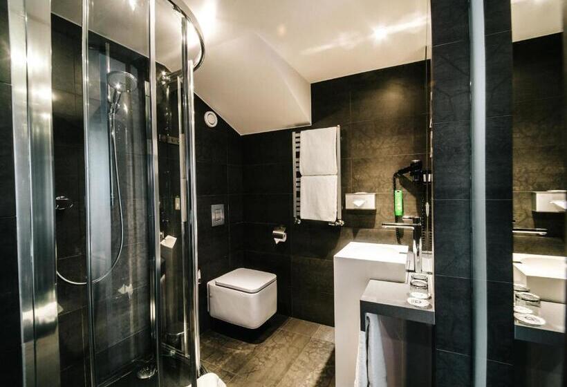 اتاق استاندارد یک نفره, Q Hotel Grand Cru Gdańsk