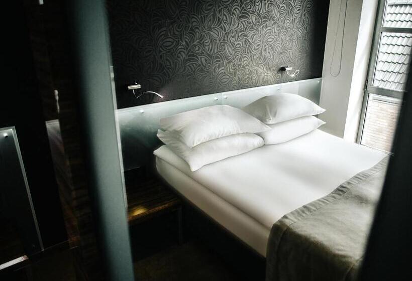 اتاق استاندارد یک نفره, Q Hotel Grand Cru Gdańsk