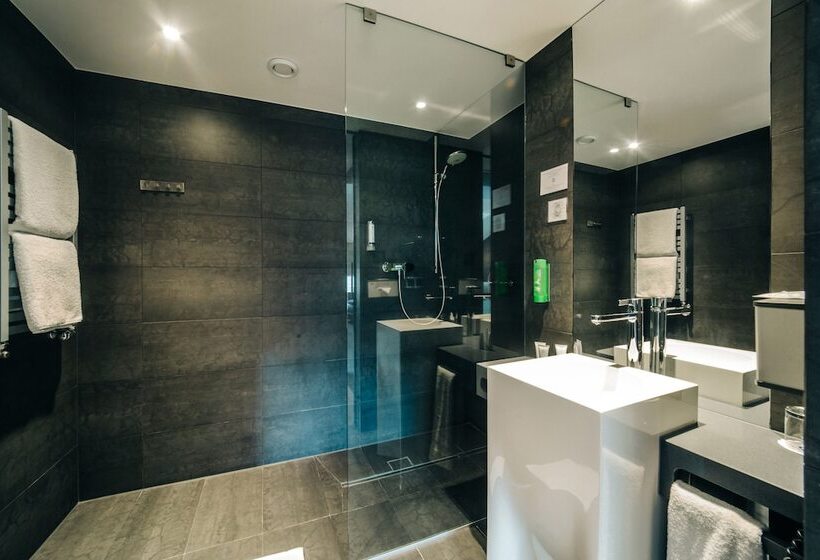 اتاق استاندارد یک نفره, Q Hotel Grand Cru Gdańsk