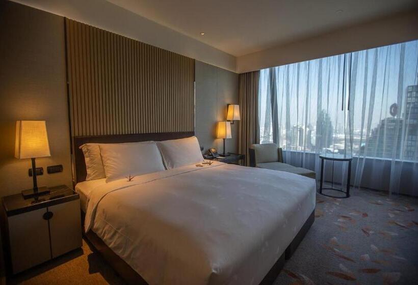 Club Room King Bed, The Okura Prestige Bangkok