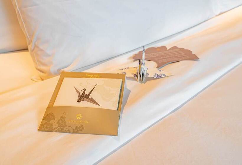 Club Room King Bed, The Okura Prestige Bangkok